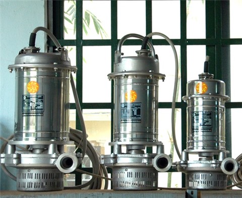 Máy Bơm chìm nước thải cột áp cao Daphovina. Chính hãng. Mới 100%